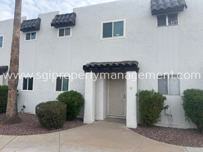 Completely remodeled Scottsdale home for rent - Completely remodeled Scottsdale home for rent Unit C