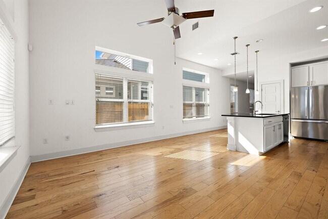 Photo - 7113 Cherry Beam Path