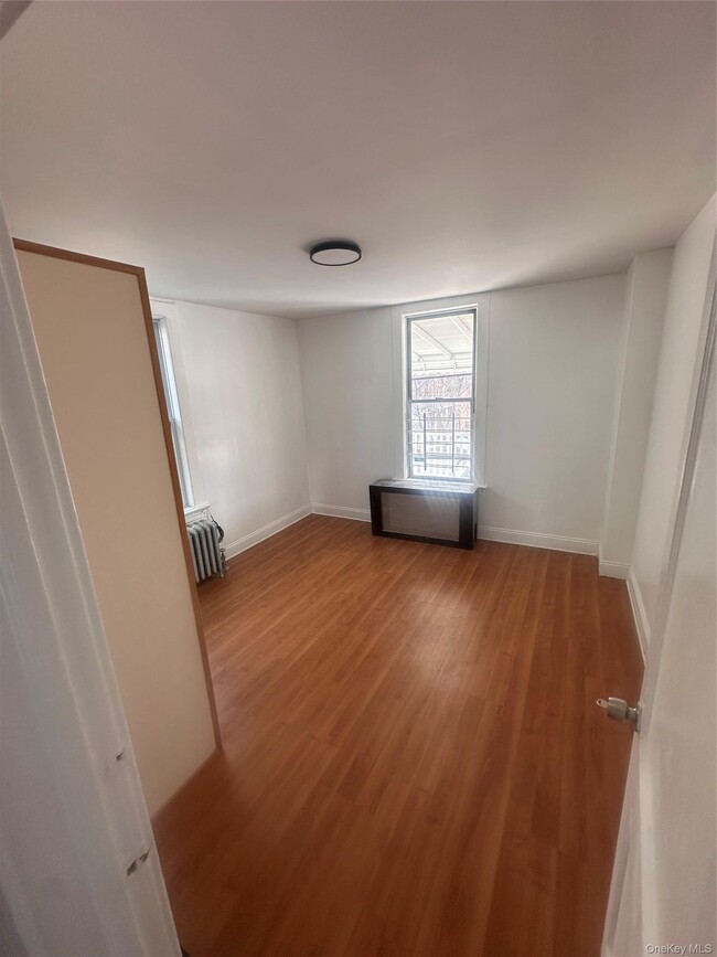 Photo - 421 S Tenth Ave