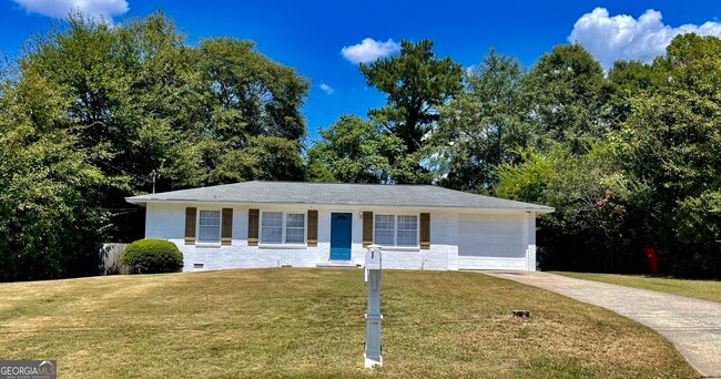 Photo - 1595 Winston Dr