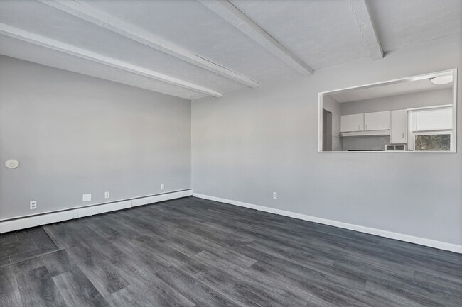 Photo - 101 Fairmont Blvd