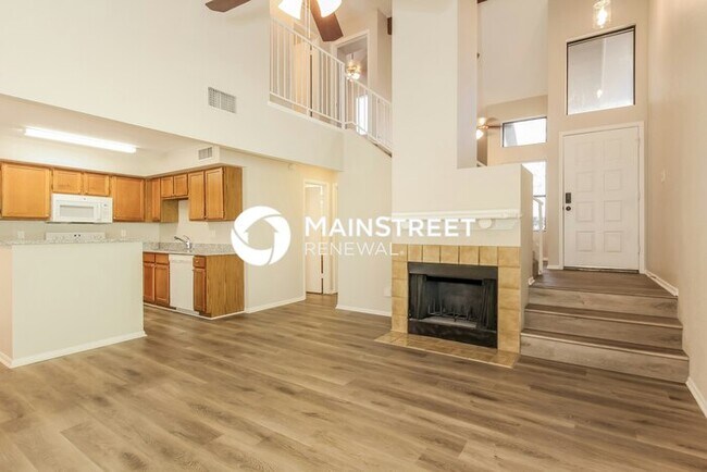 Photo - 3 Bedroom Pet-Friendly Home in Peoria, AZ with Main Street Renewal