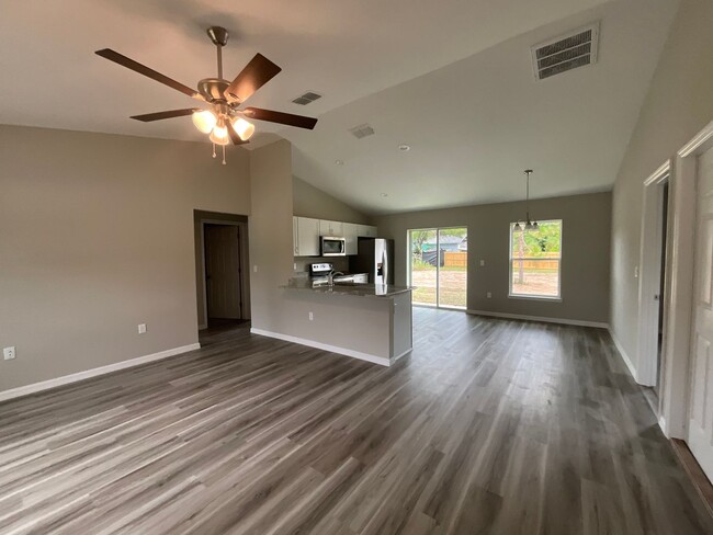 Photo - Beautiful Home!