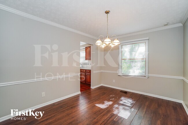 Photo - 2712 Willow Glen Rd