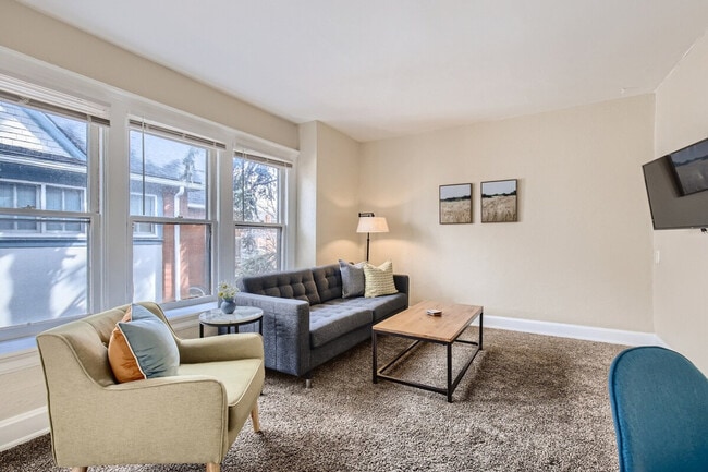 Building Photo - 1073 N Downing St Unit ID1026252P Rental