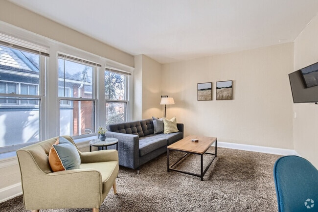 Building Photo - 1073 N Downing St Rental