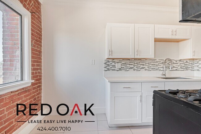 Photo - Sun-Drenched Studio with Stainless Steel A... Unit 210