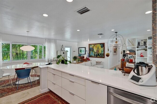 Building Photo - 13120 SW 82nd Ct Rental