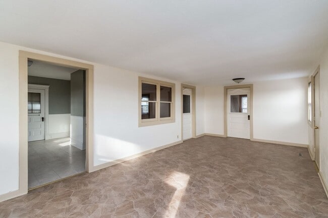 Photo - UNIQUE ACREAGE!!  4 Bedroom, 2 Bathroom House in Ames