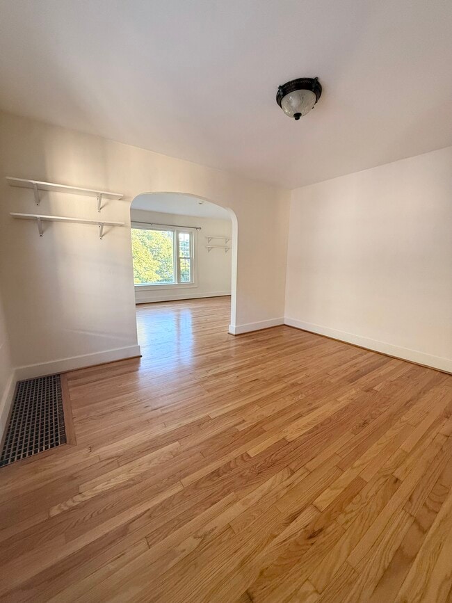 Photo - 225 Wilmore Pl