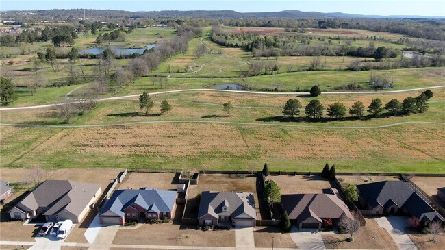 Photo - 2715 Vanike Dr