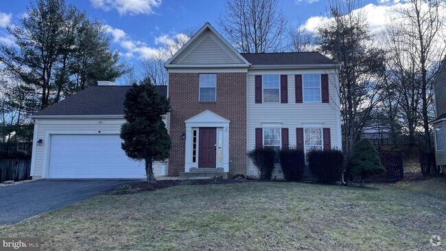 Building Photo - 8 Quiet Brook Ct Rental