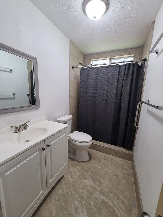 Photo - 16-2067 Silversword Dr Unidad A