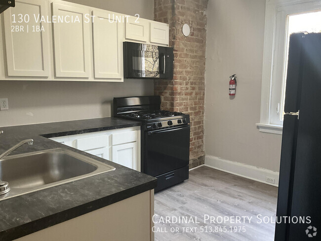 Building Photo - 2 Bedroom Apt in Mt Auburn  - Available Im... Unit 2