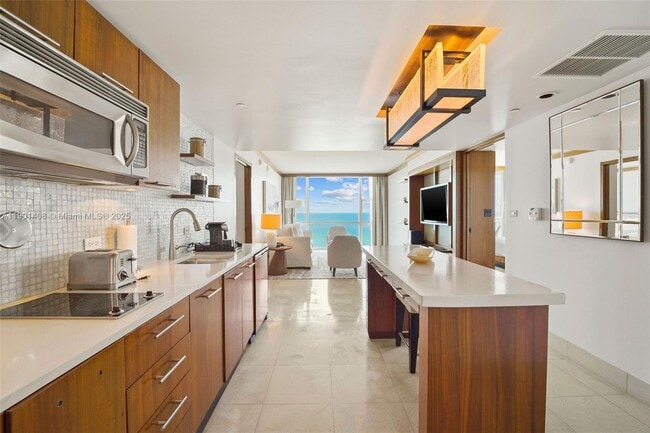 Photo - 6801 Collins Ave Unidad 422