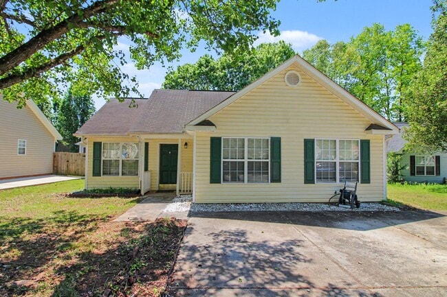 Building Photo - Beautifully Updated Ranch Home