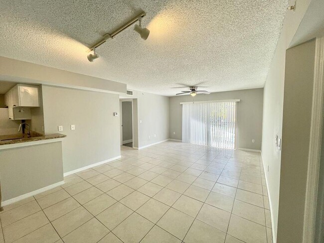 Photo - 400 Crestwood Ct N Condo Unit 406