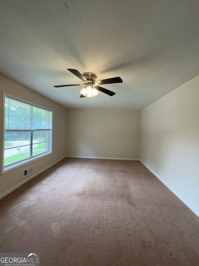 Photo - 1430 High Meadow Dr