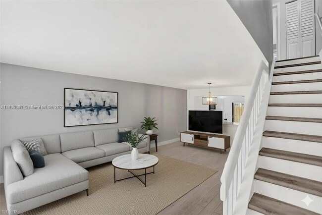 Building Photo - 10167 SW 77th Ct