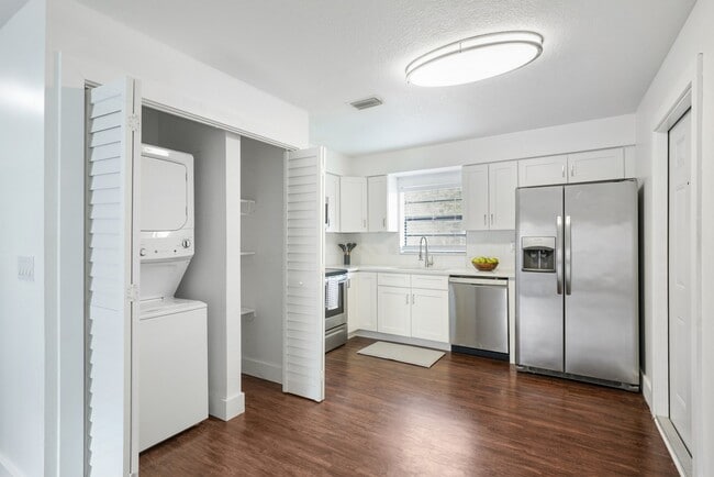 3208 W Gandy Blvd Unit 3208-B