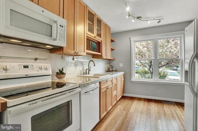 Photo - 94 Blueridge Ct