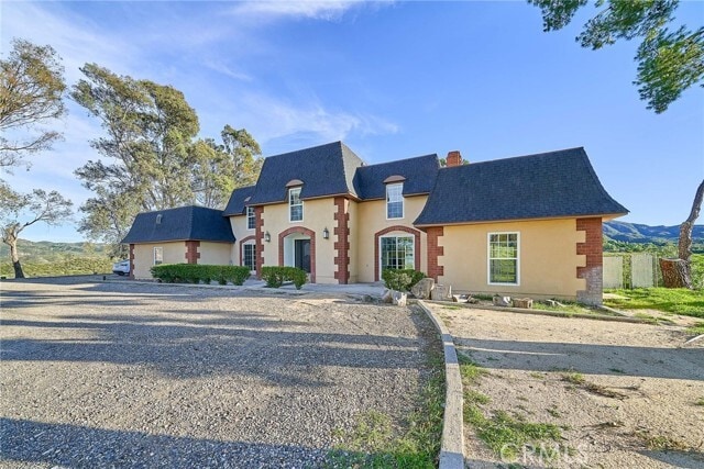 Building Photo - 44500 Los Caballos Rd