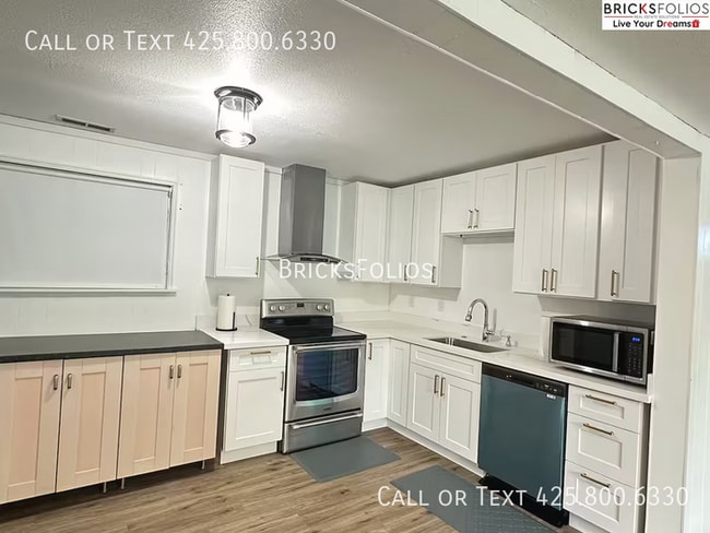 Photo - Bright & Modern 1BR in Bothell – Walk to E... Casa