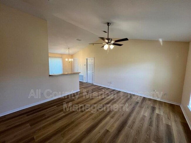 Photo - 520 Marion Oaks Ln