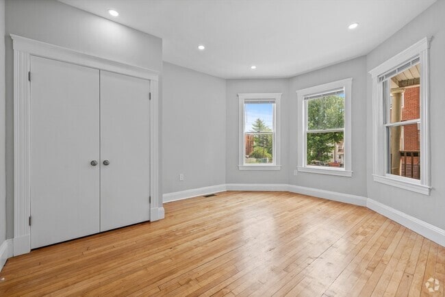 Building Photo - 29 Magnolia St Unit 2 Rental