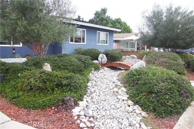 Photo - 9621 Central