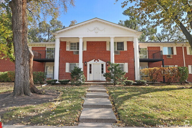 Building Photo - 111 N Lincoln Ln Rental