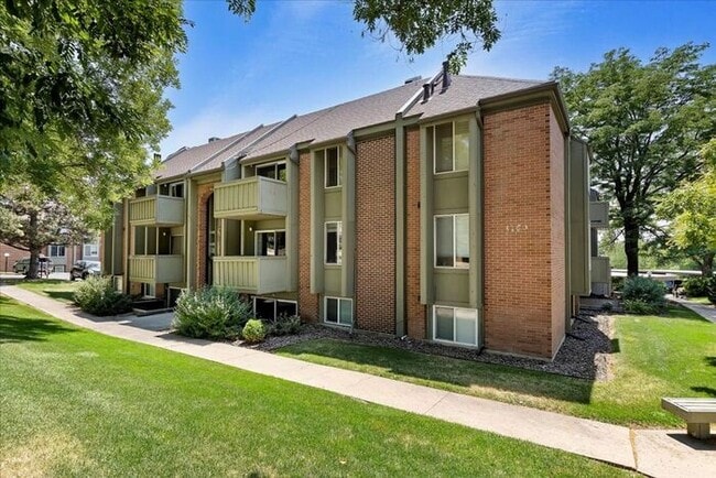 Photo - FOOTHILL 3 bed 2 bath Condo with Pool Unit Apartment 235