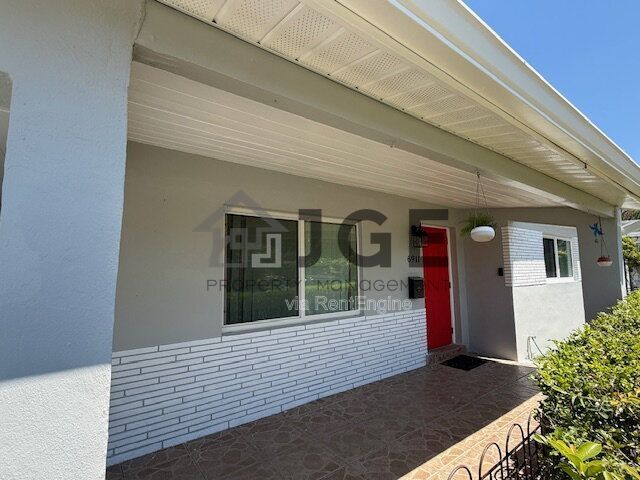 Photo - 6911 SW 12th St