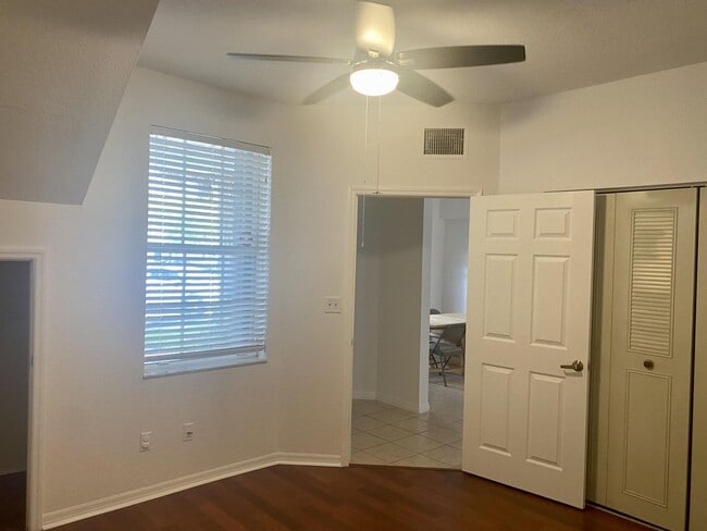 Photo - 725 SW 148th Ave Unit 5