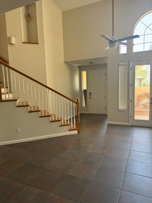 220 Lake Dr