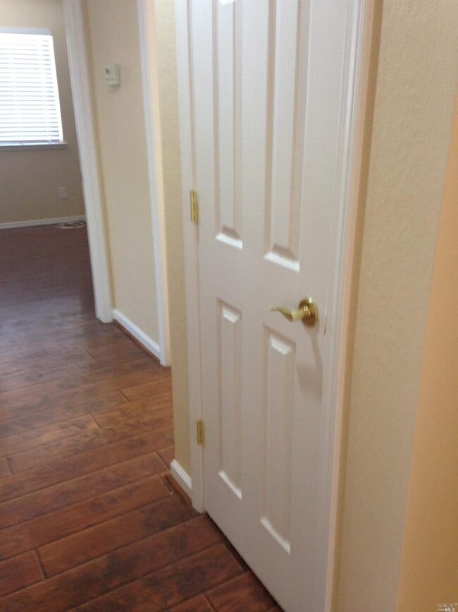 Photo - 1103 Meadowlark Dr