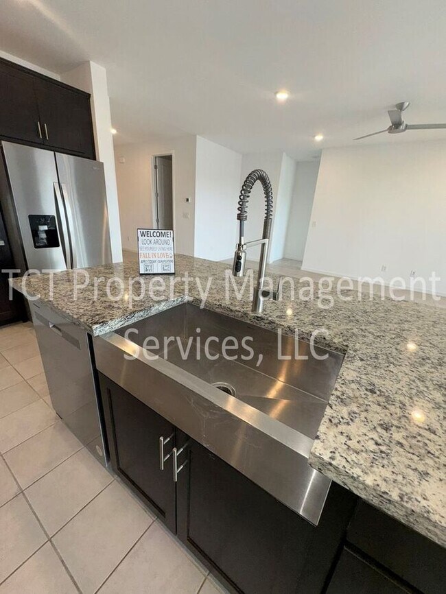 Photo - Beautiful newer home in San Tan Groves