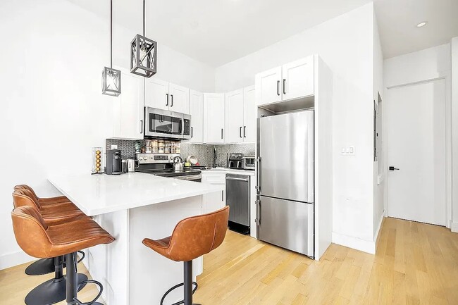 Photo - 304 Columbus Ave Unidad 3BC