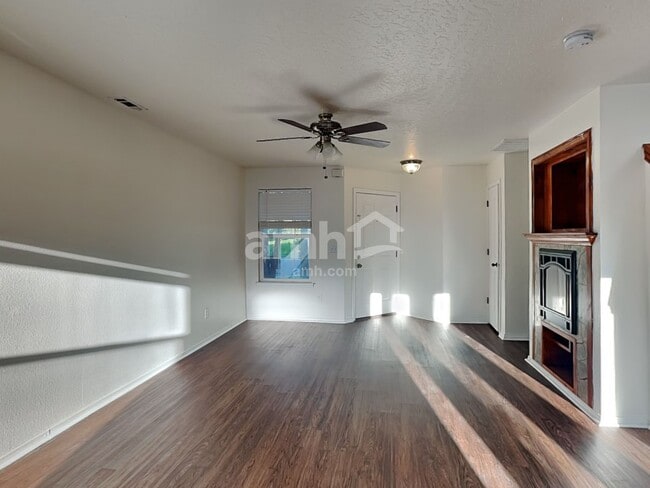 Photo - 6511 S Acacia Ave