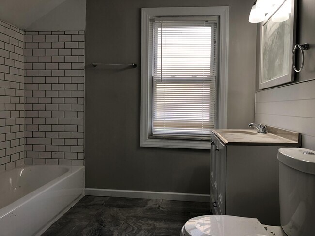 Photo - 3284 Kildare Rd