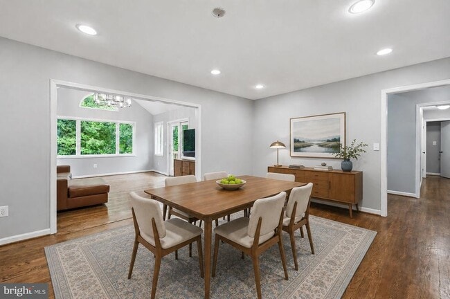 Photo - 2506 Pinoak Ln