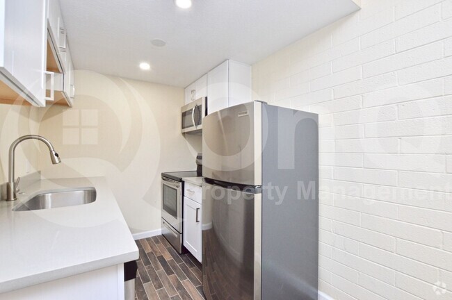 Building Photo - 44 E Roanoke Ave Rental
