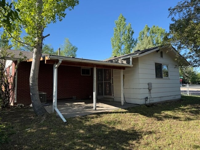 Photo - Close to CSU 4 Bed!