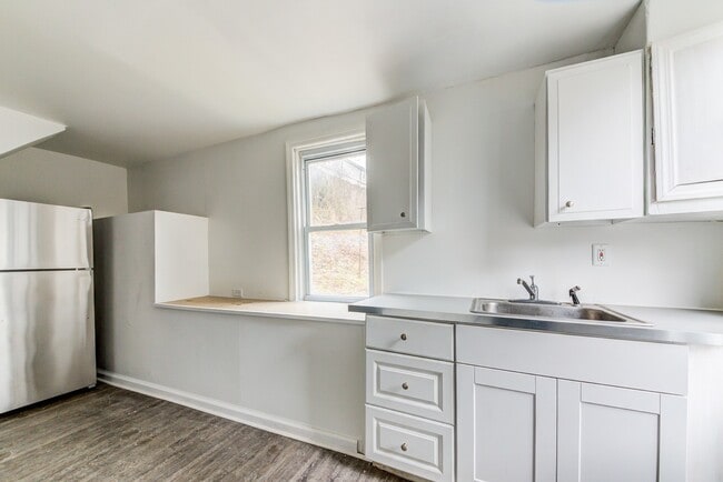 Photo - 1840 St Patrick St Unidad 1