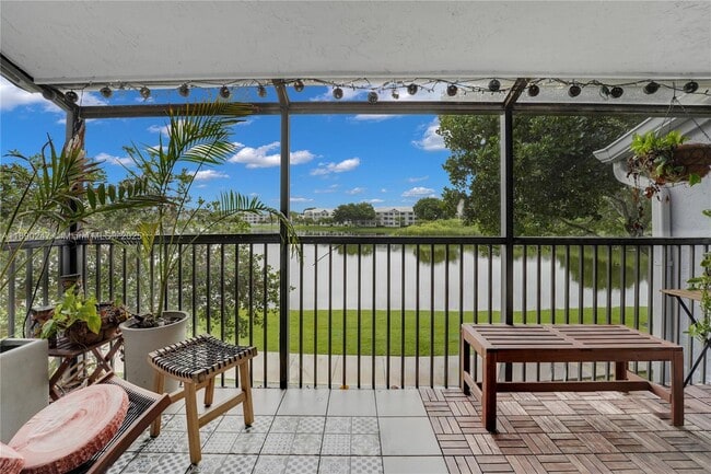 Photo - 2737 S Oakland Forest Dr Unit 204