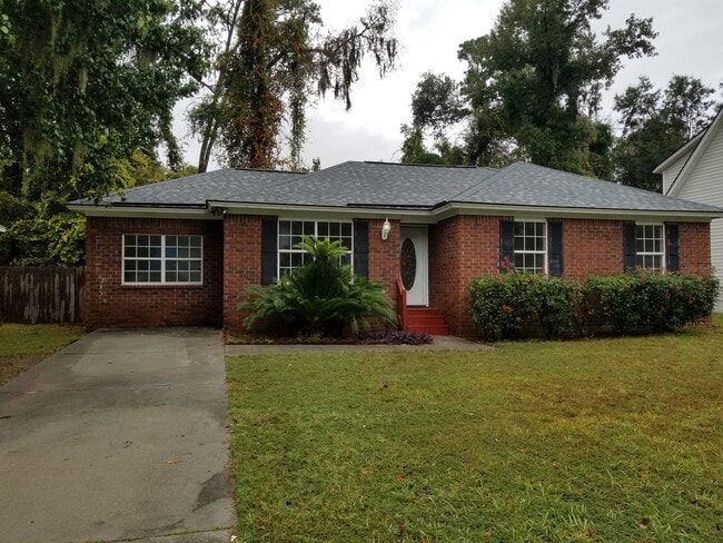 Building Photo - 252 Stonebridge Dr
