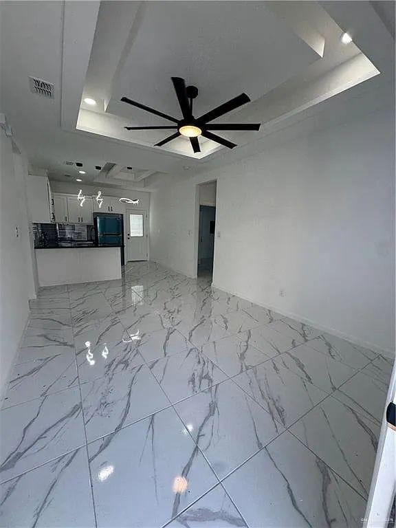 Photo - 909 Glory St Unidad 3