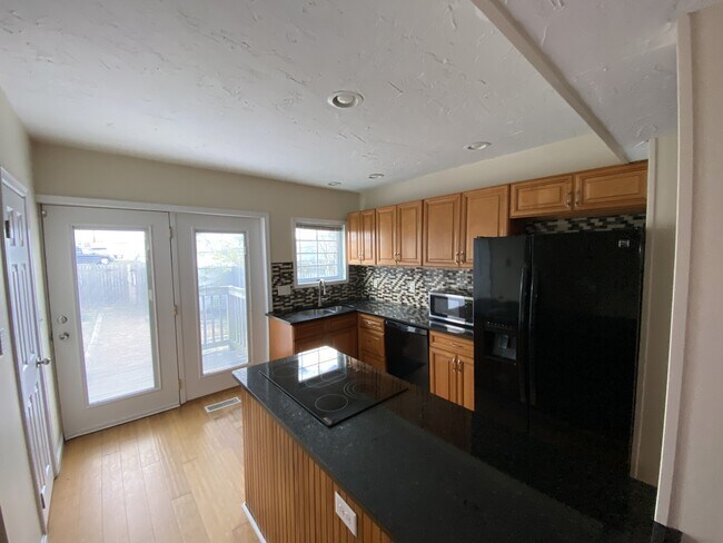 Photo - 18 Fulton St