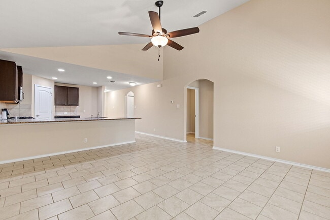 Photo - "Spacious 4-Bedroom Retreat in Schertz wit...