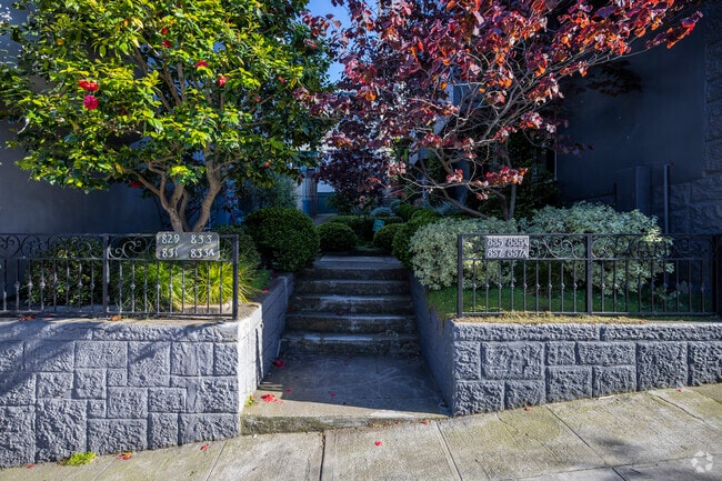 Entrada - 829-833 Union St